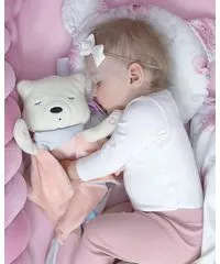 Summende Dou Dou Pink - bamse som luller i søvn